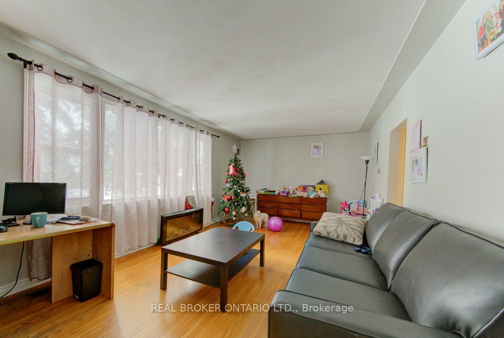109 Eton Drive Property Photo 19