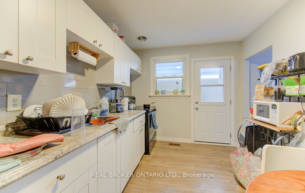 109 Eton Drive Property Photo 21