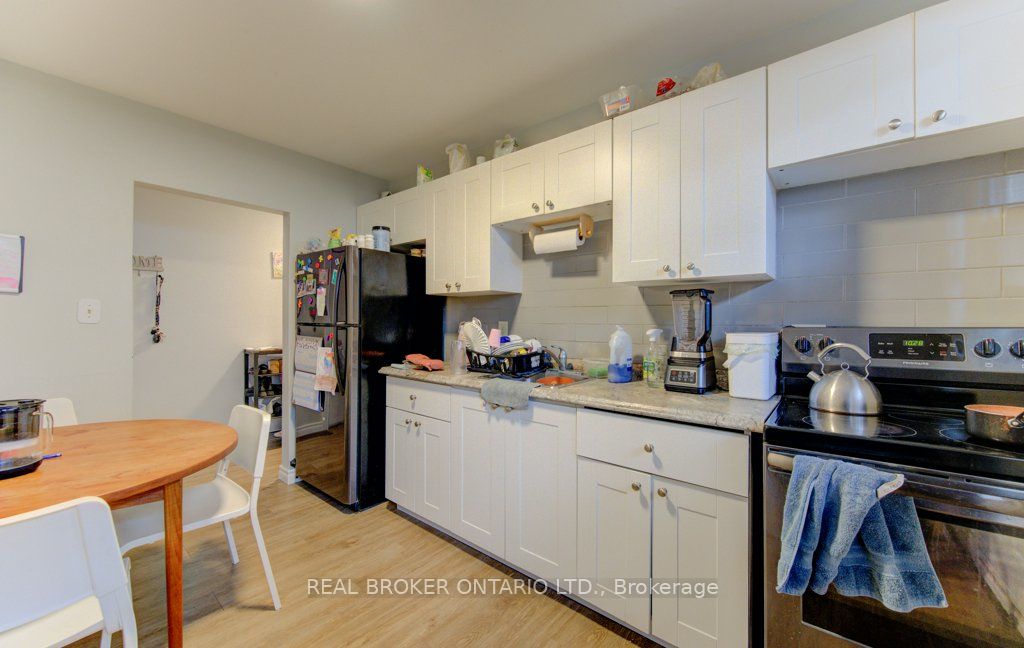 109 Eton Drive Property Photo 23