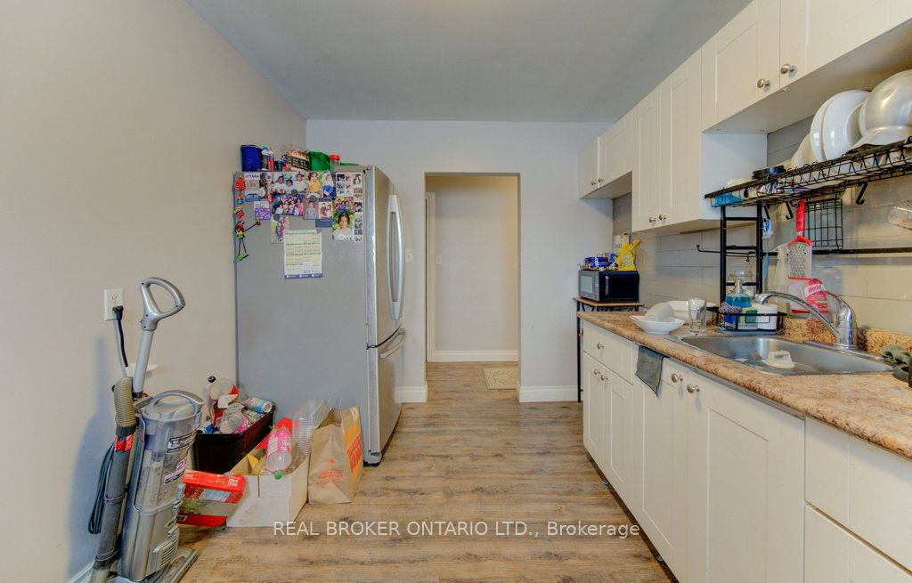 109 Eton Drive Property Photo 30