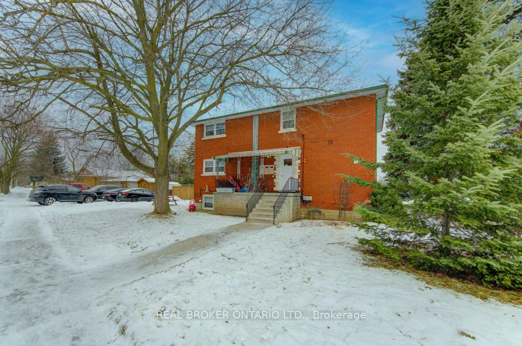 109 Eton Drive Property Photo 39