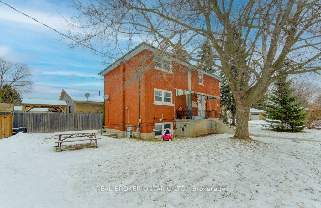 109 Eton Drive Property Photo 44