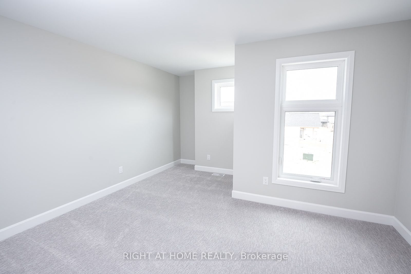 3909 Mitchell Crescent Property Photo 20