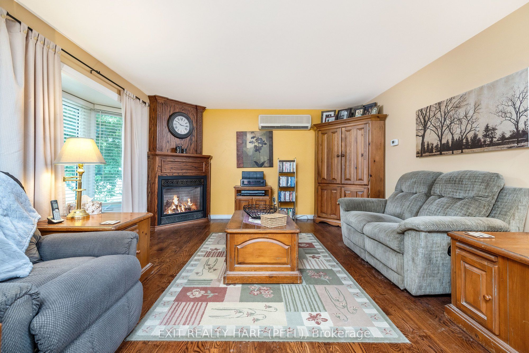 85 Leeson Street S Property Photo 7