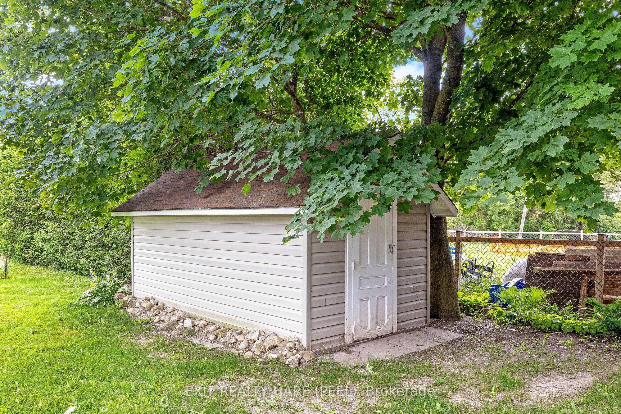 85 Leeson Street S Property Photo 45