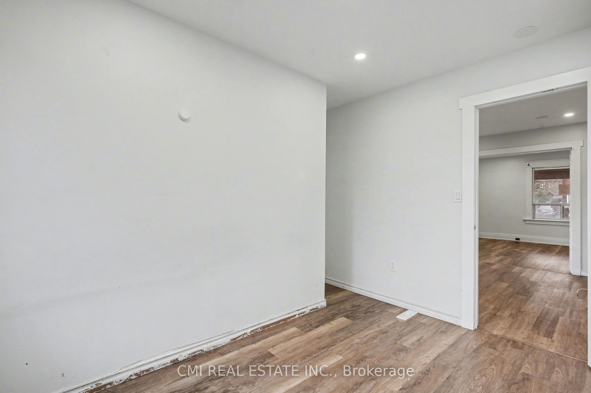 4824 Fourth Avenue Property Photo 7