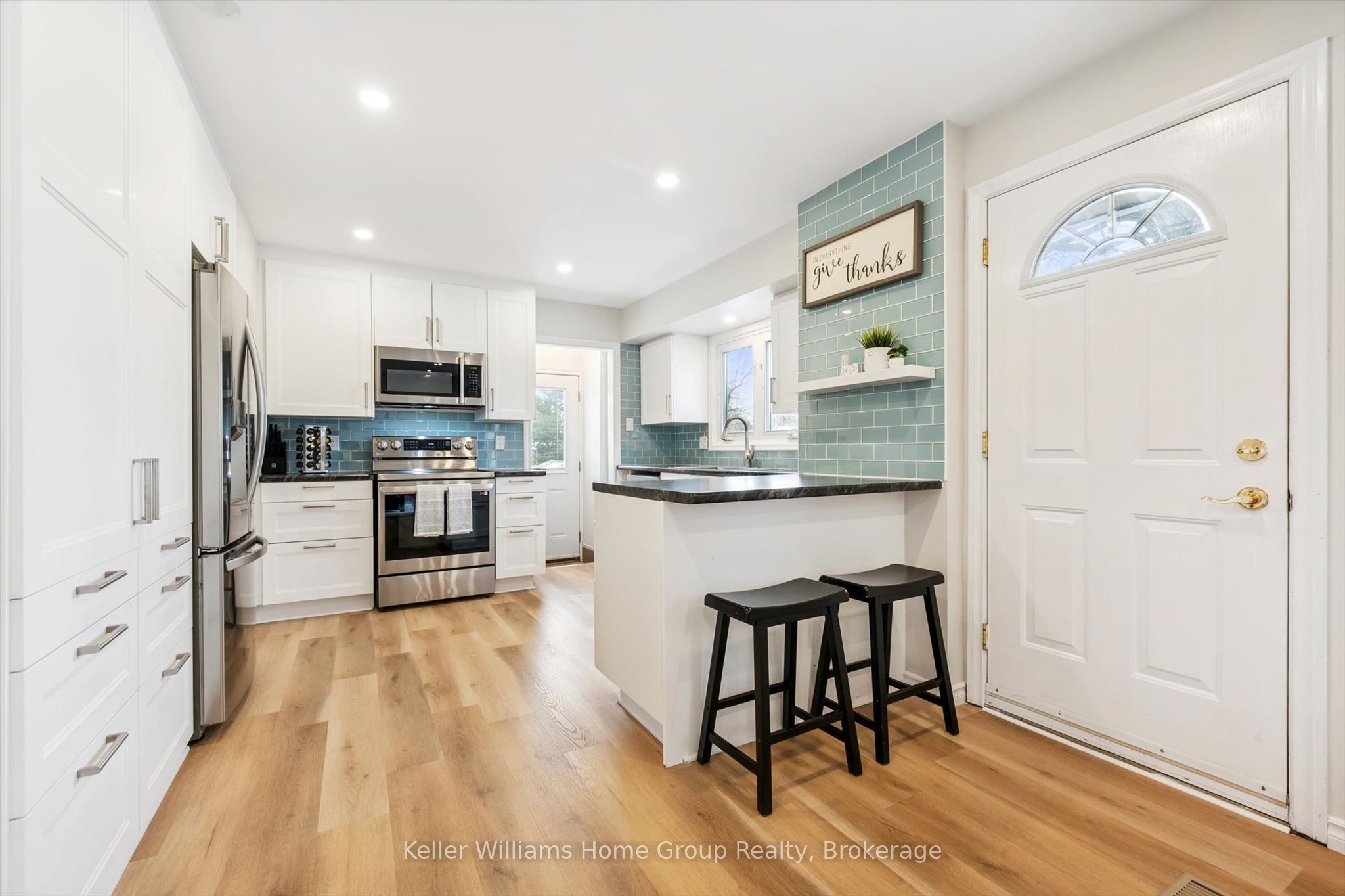 23 Hastings Boulevard Property Photo 3