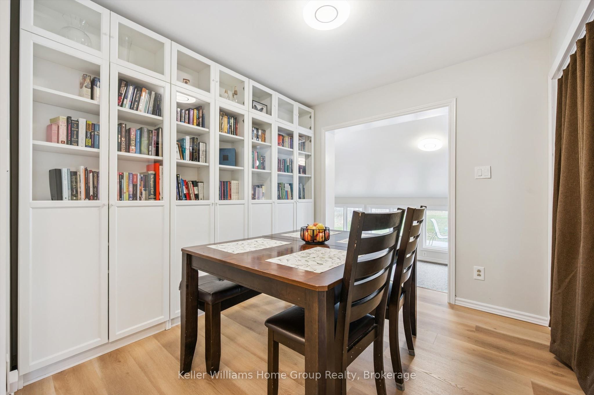 23 Hastings Boulevard Property Photo 5