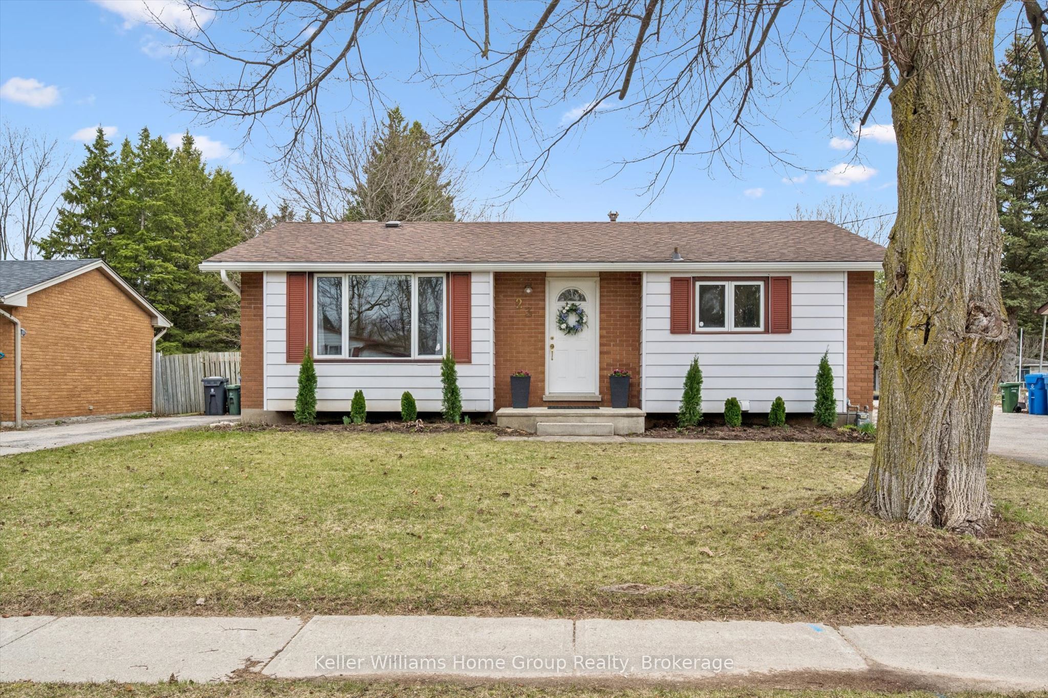 23 Hastings Boulevard Property Photo 7