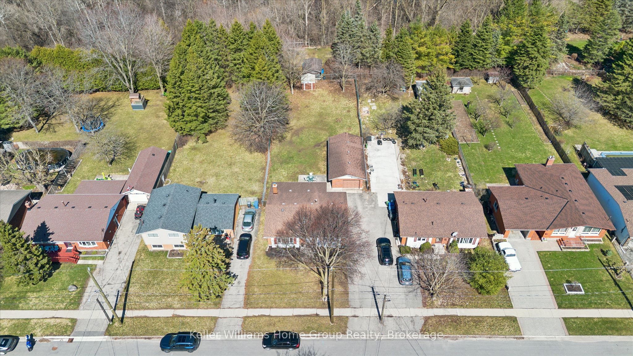23 Hastings Boulevard Property Photo 10