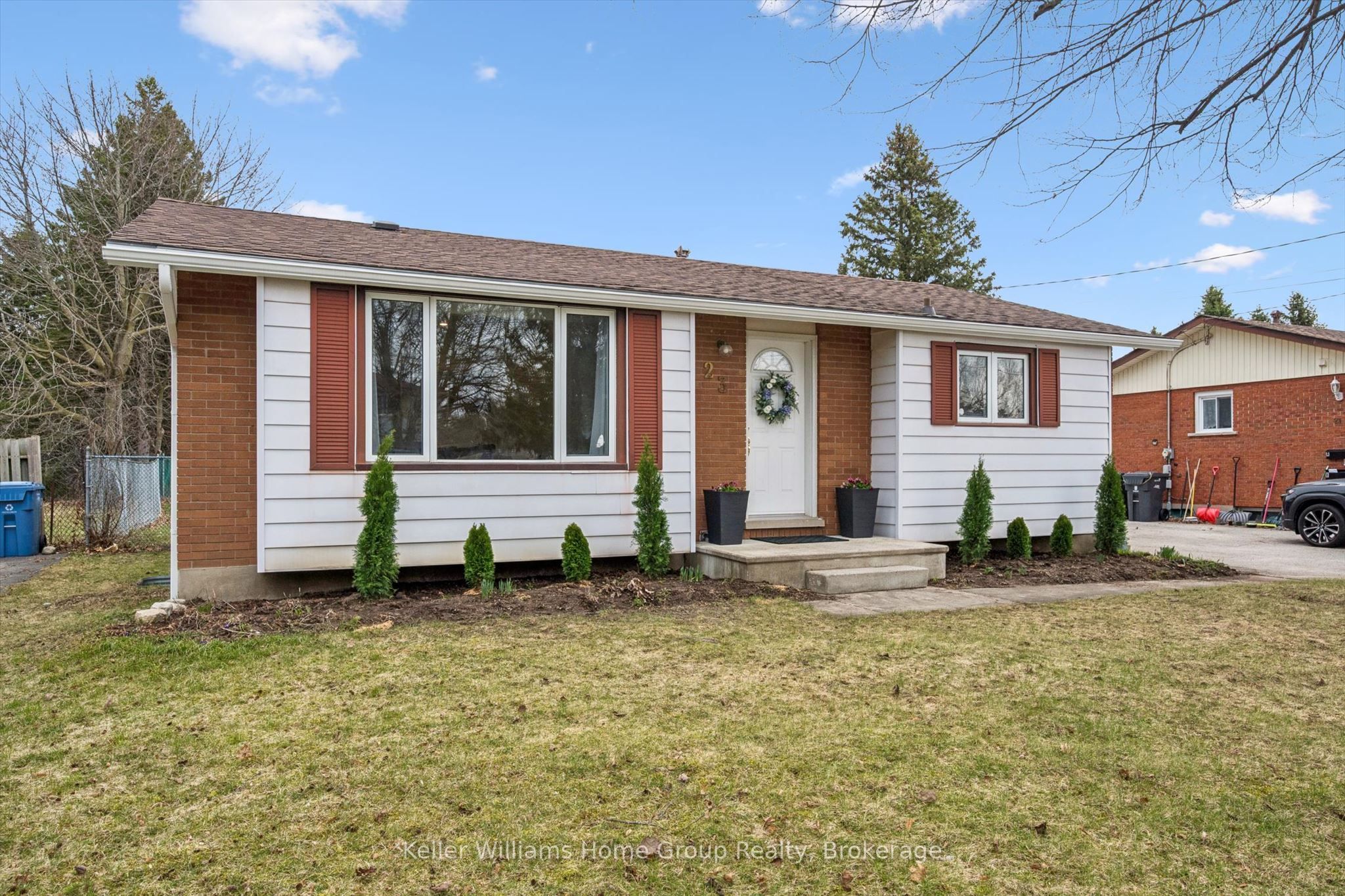 23 Hastings Boulevard Property Photo 13