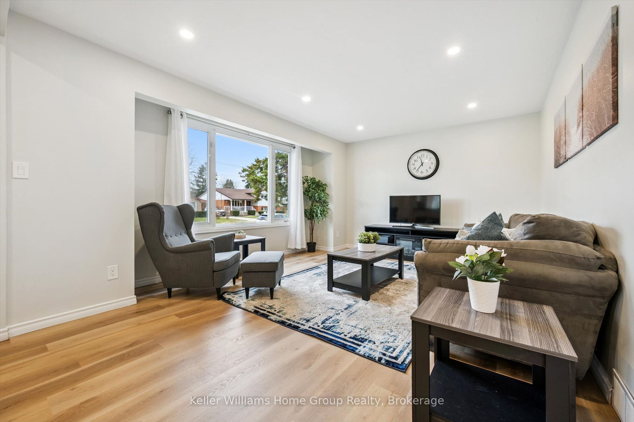 23 Hastings Boulevard Property Photo 17