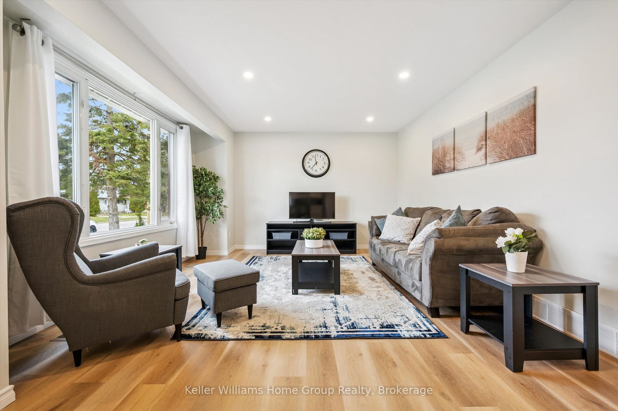 23 Hastings Boulevard Property Photo 19