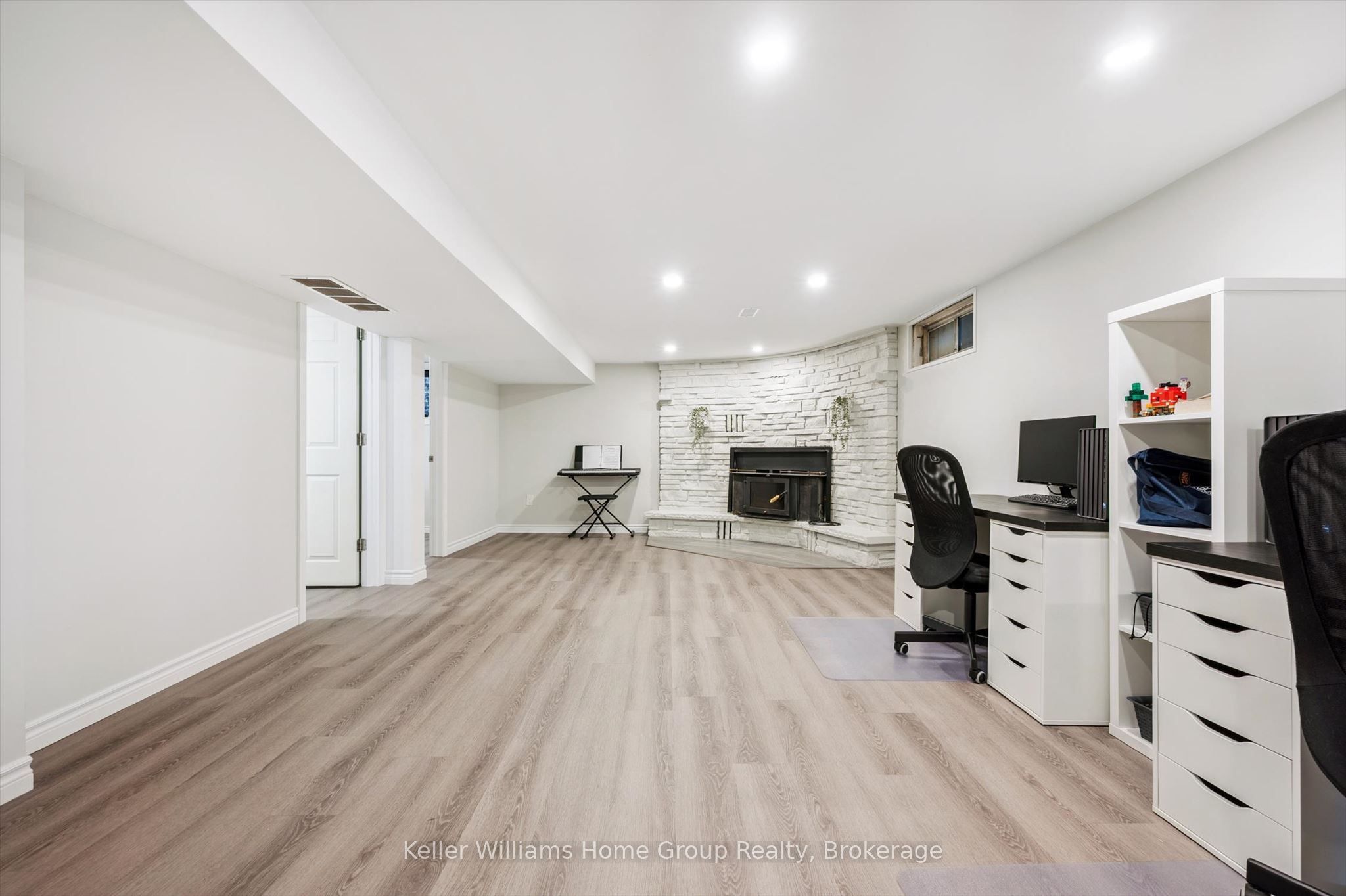 23 Hastings Boulevard Property Photo 33