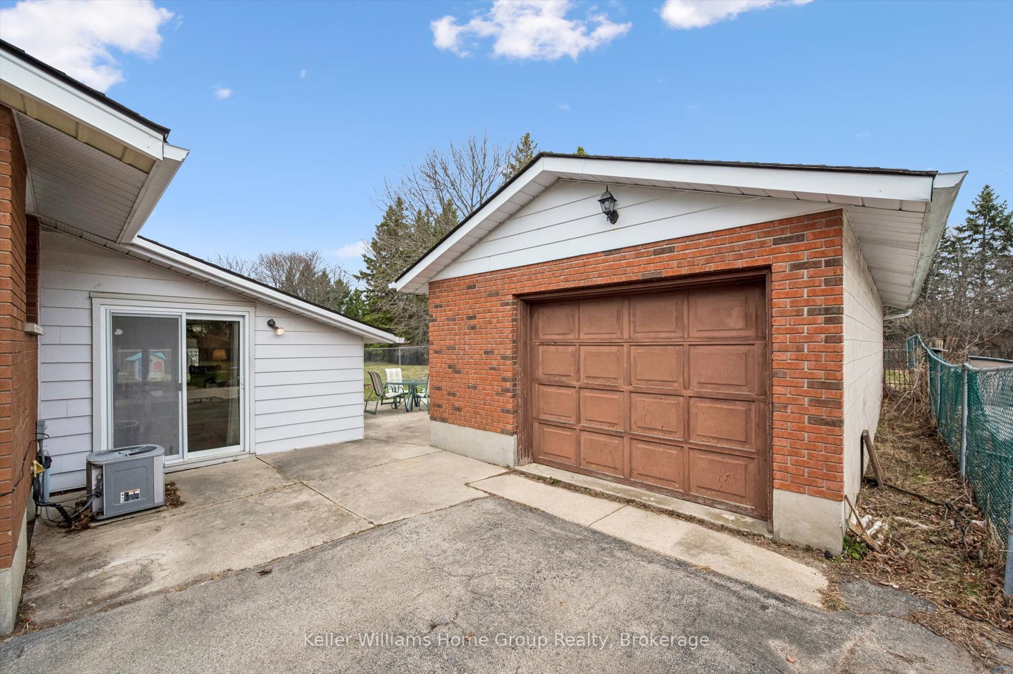 23 Hastings Boulevard Property Photo 41
