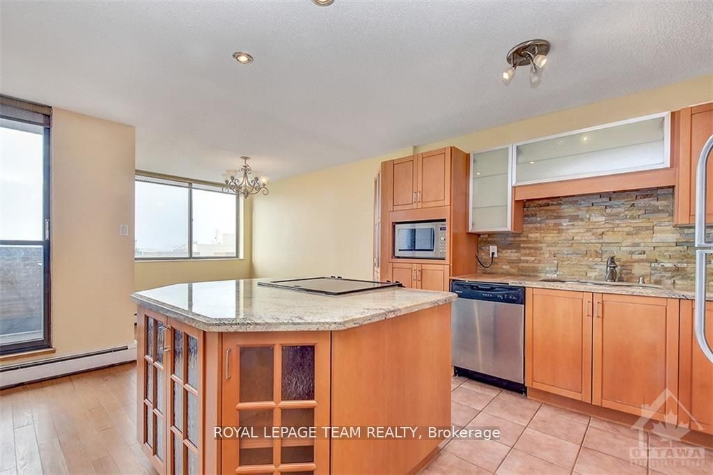 515 St Laurent Boulevard 644 Property Photo 6
