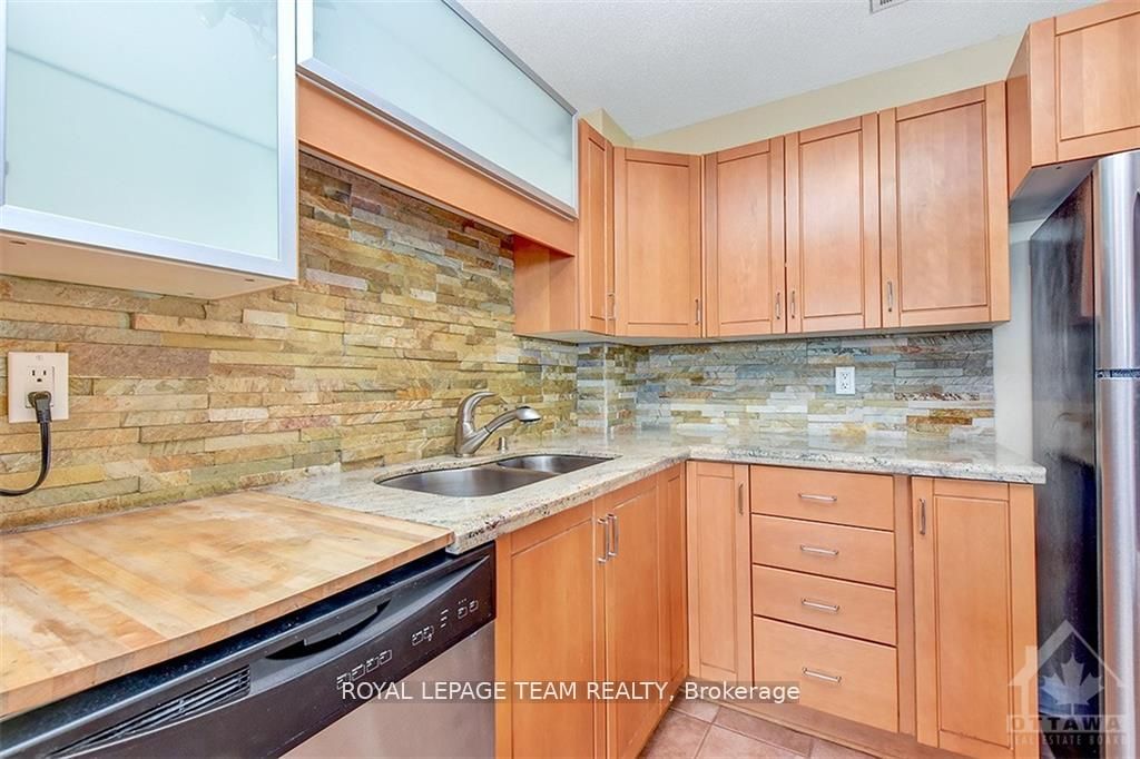 515 St Laurent Boulevard 644 Property Photo 12