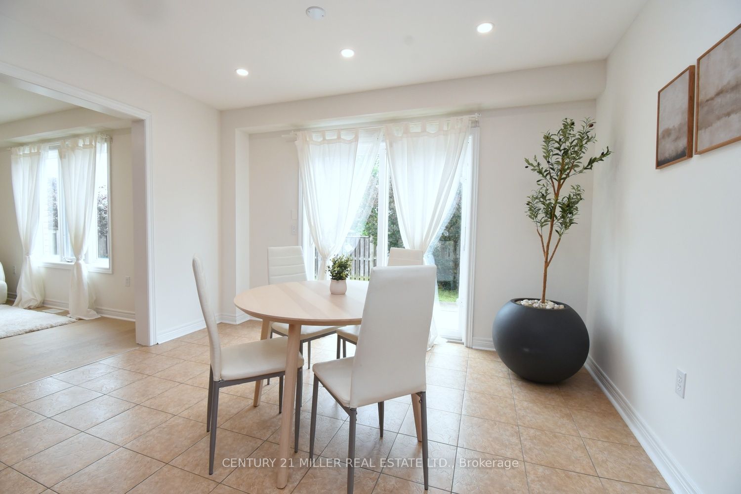 115 Bocelli Crescent Property Photo 11