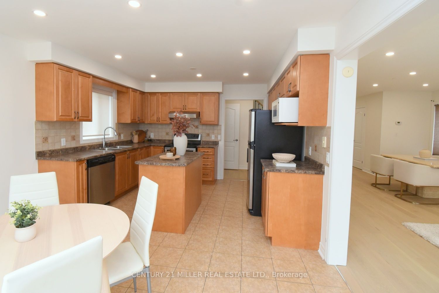 115 Bocelli Crescent Property Photo 13