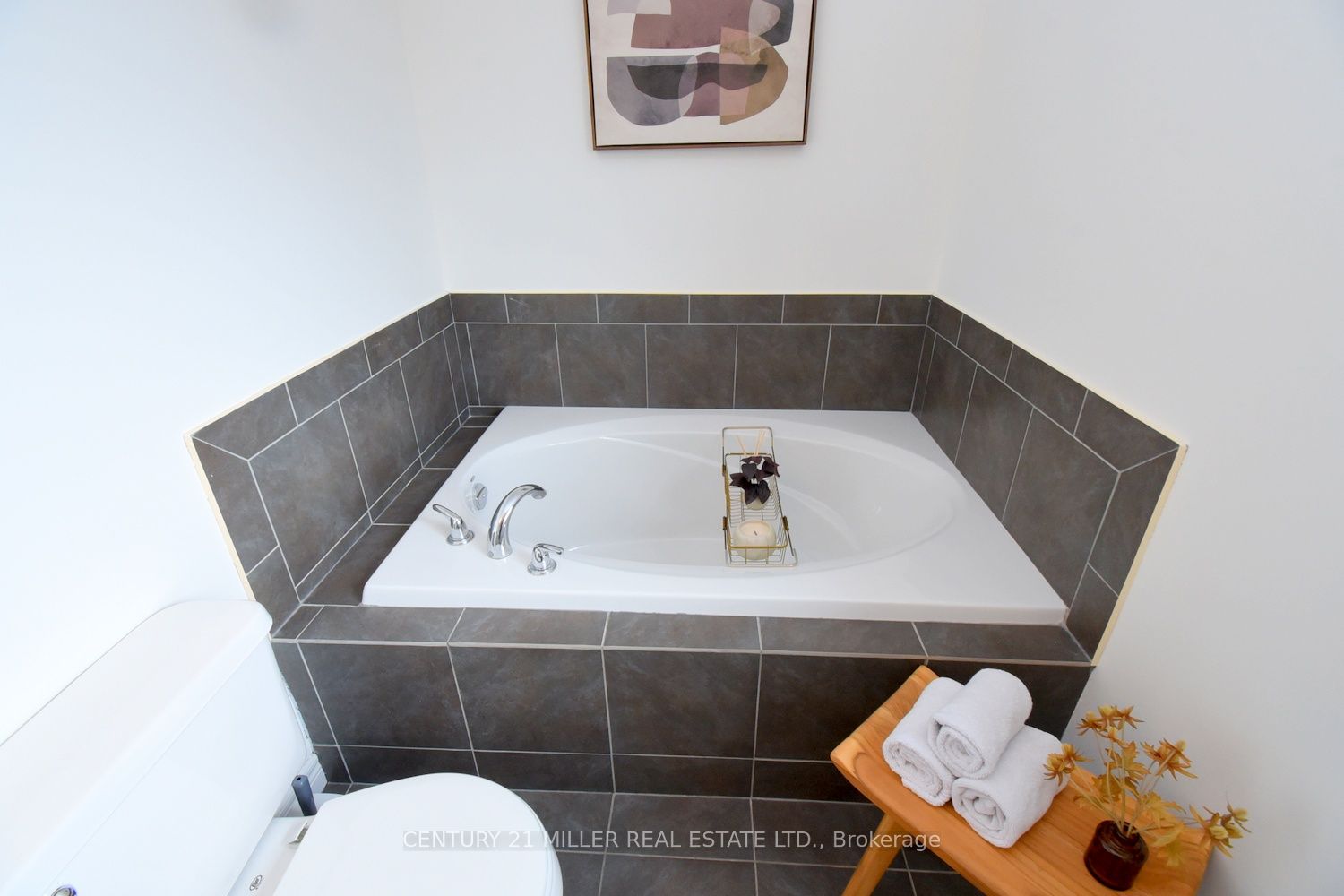 115 Bocelli Crescent Property Photo 29