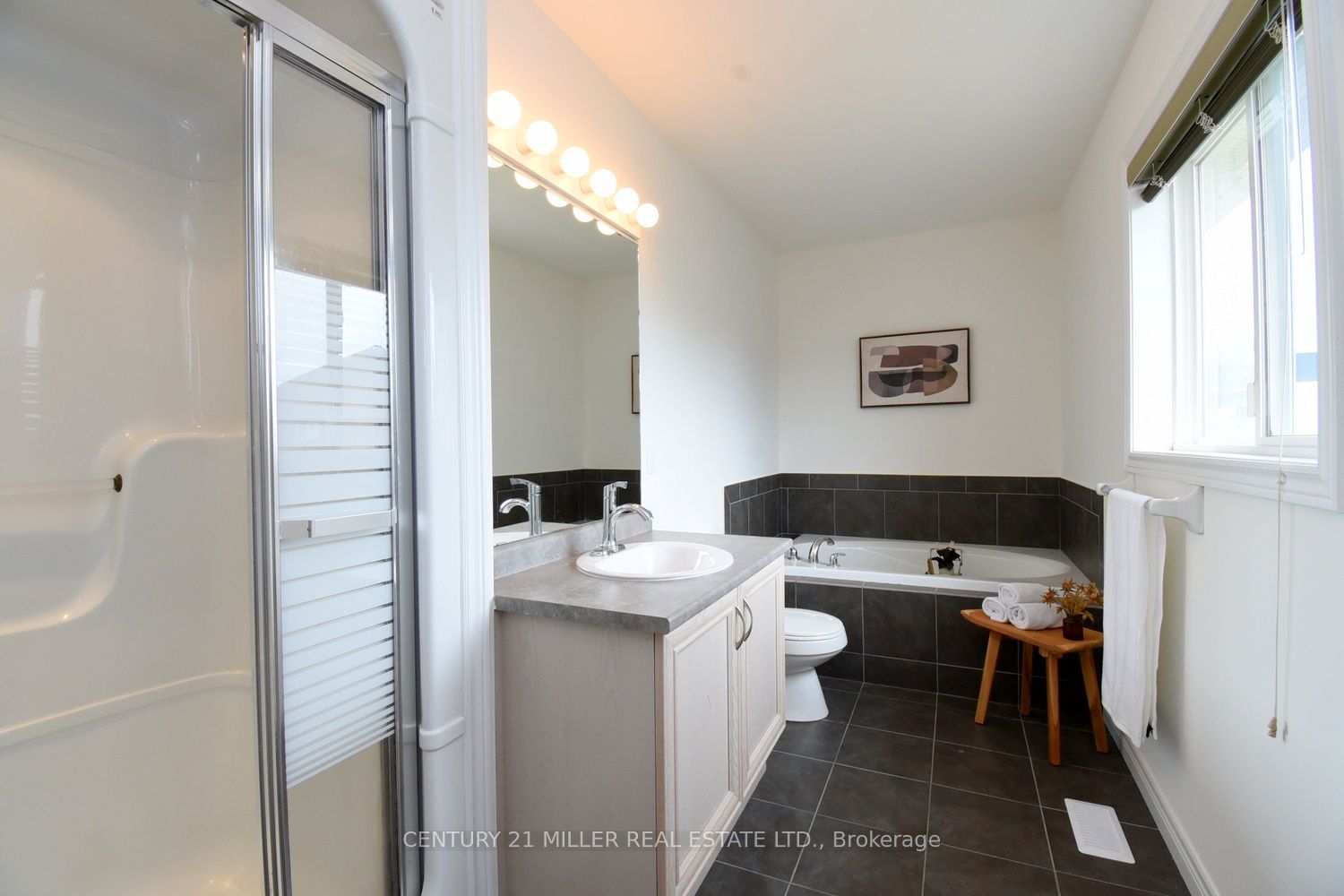 115 Bocelli Crescent Property Photo 30