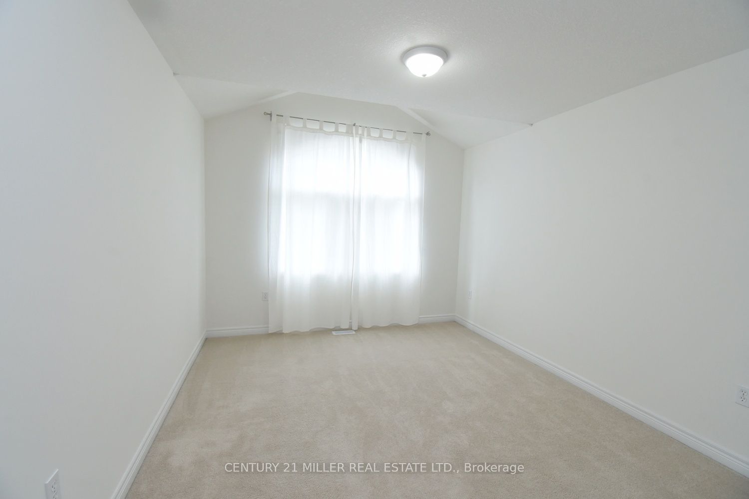 115 Bocelli Crescent Property Photo 32