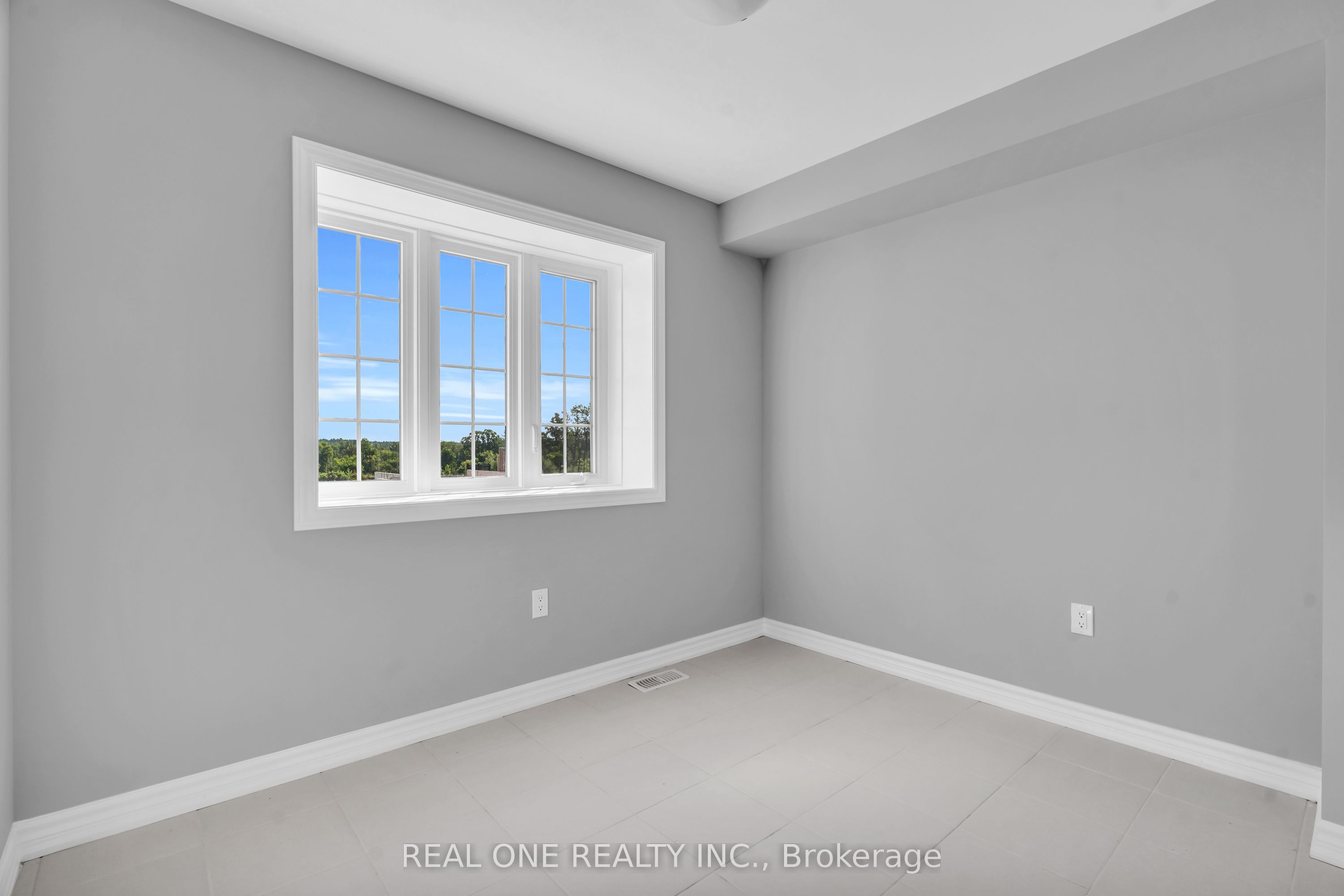 85 Mullin Drive 30a Property Photo 6