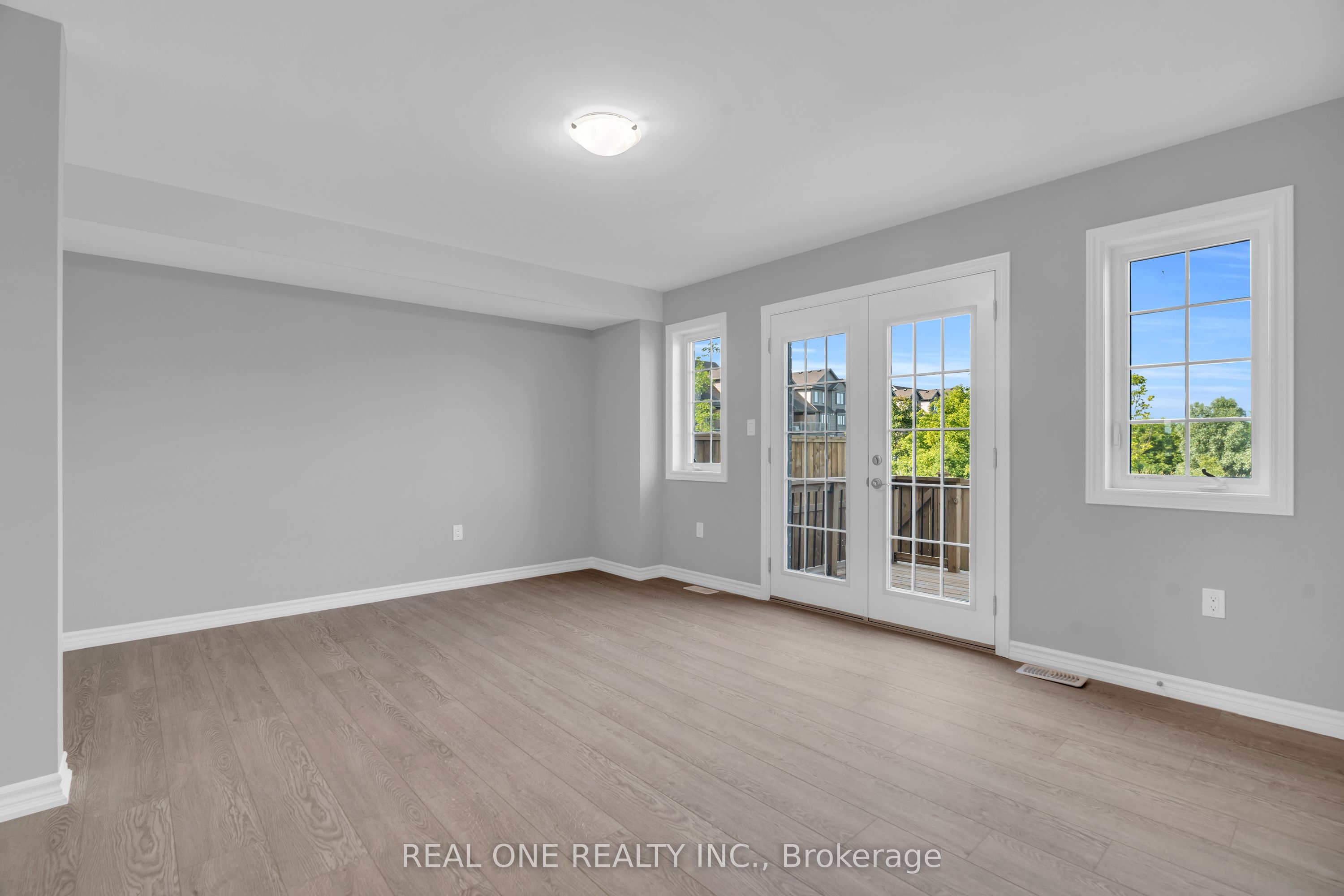 85 Mullin Drive 30a Property Photo 12