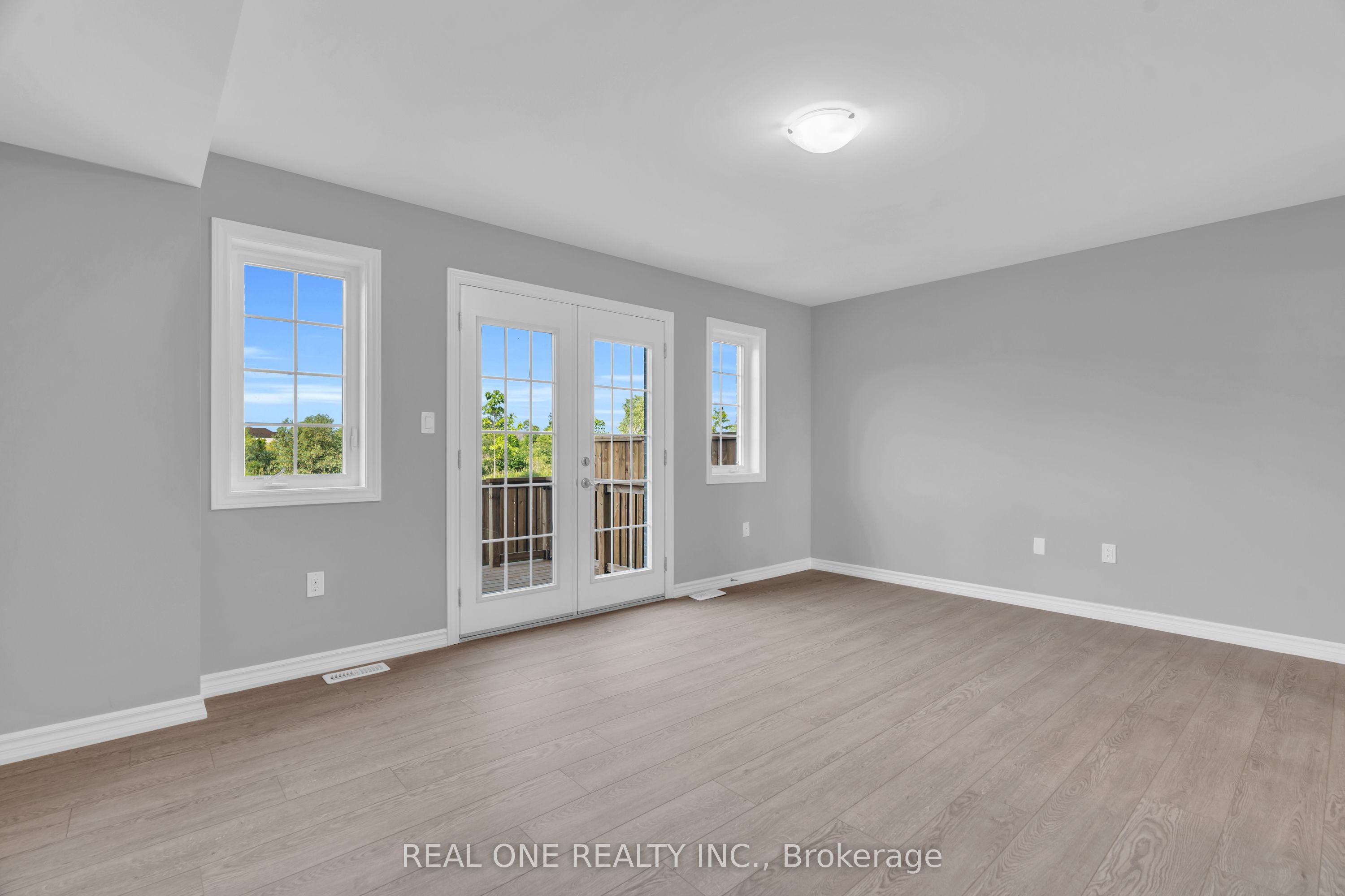 85 Mullin Drive 30a Property Photo 14