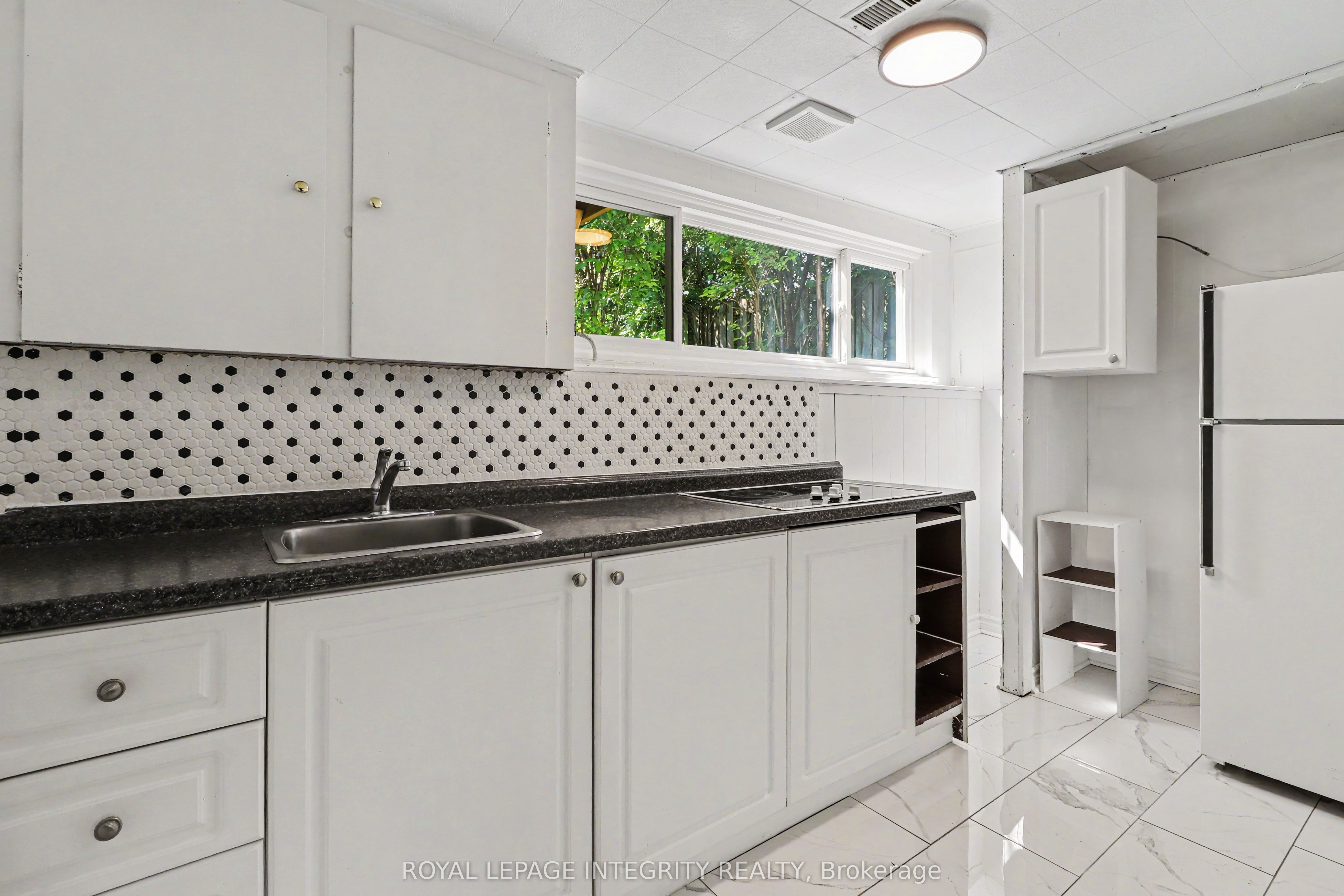 1034 Walkley Road Property Photo 20