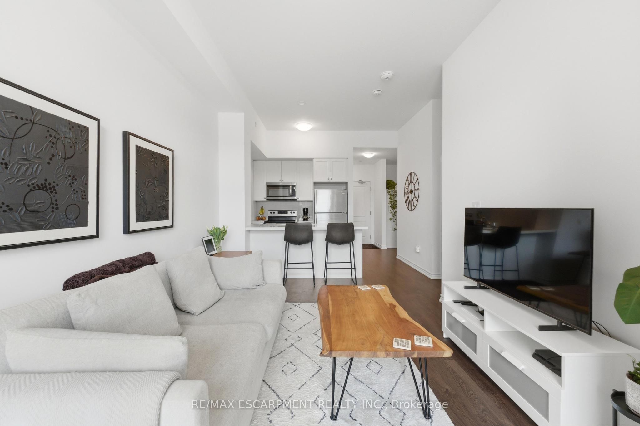 460 Dundas Street E 112 Property Photo 8