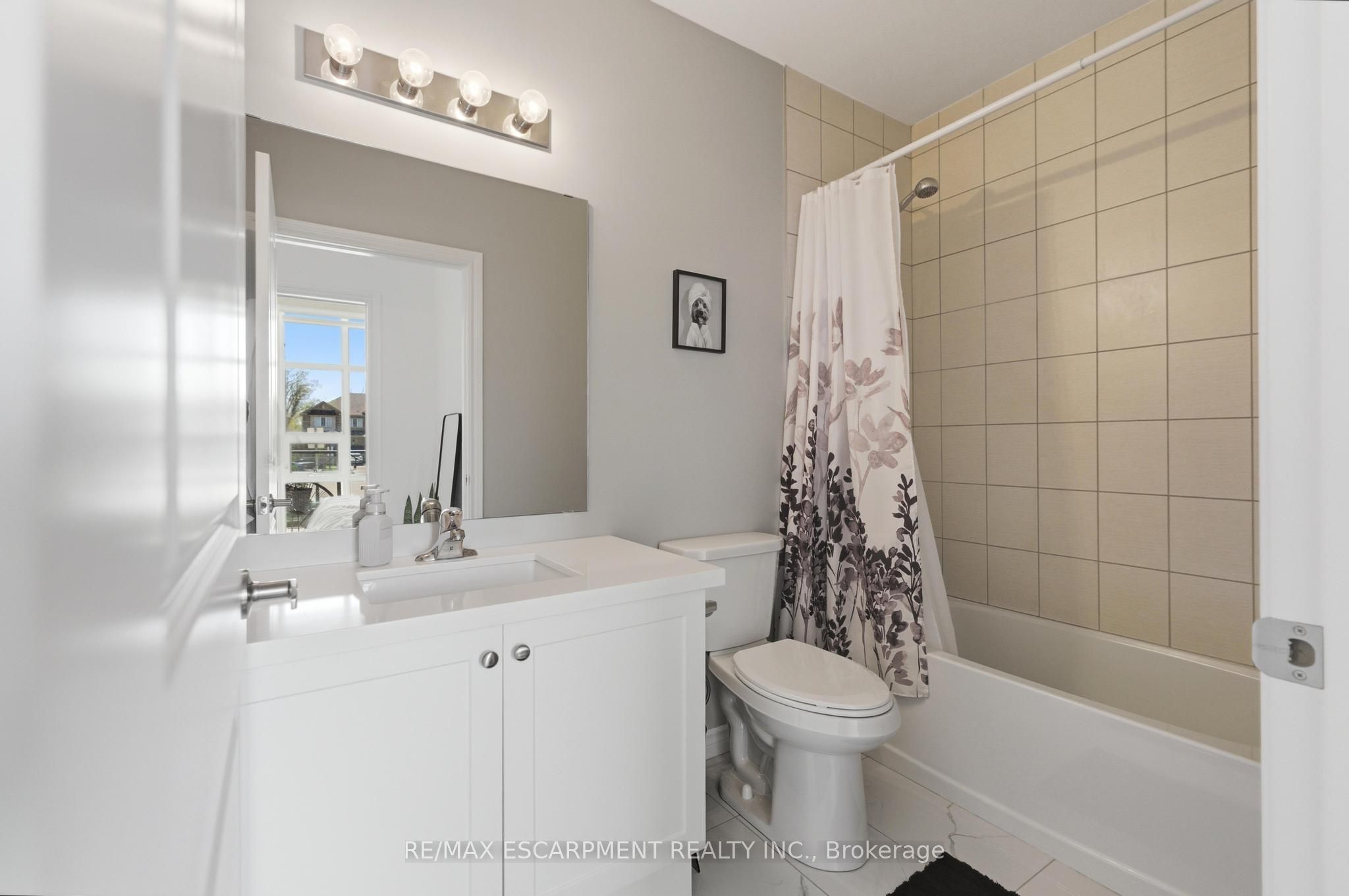 460 Dundas Street E 112 Property Photo 15