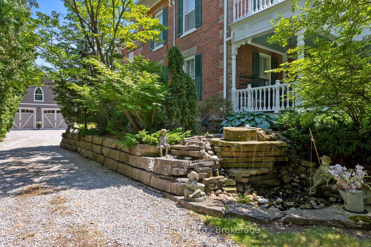 8 Gravel Road Property Photo 6