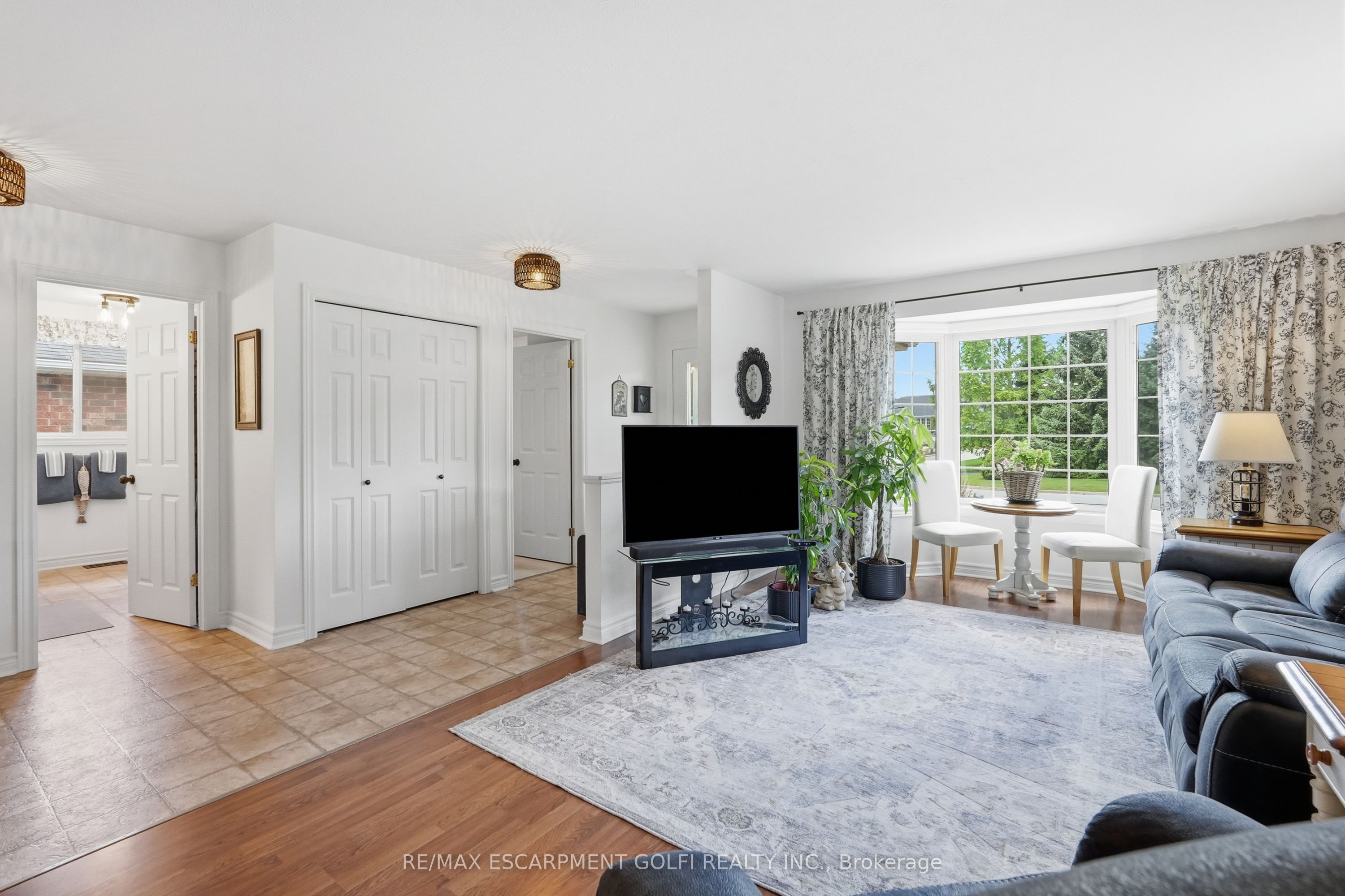 12 Schneider Drive Property Photo 10