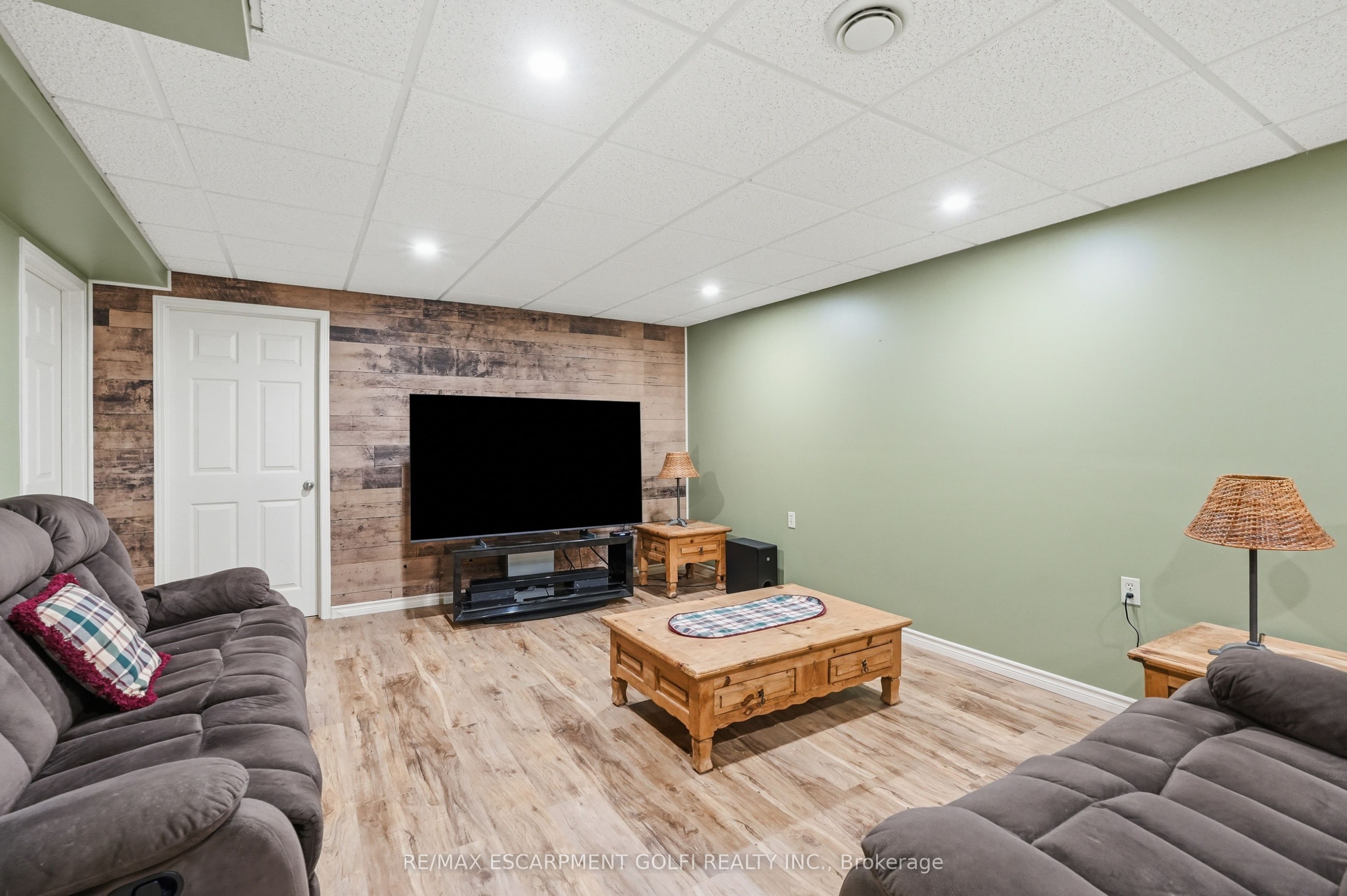 12 Schneider Drive Property Photo 26