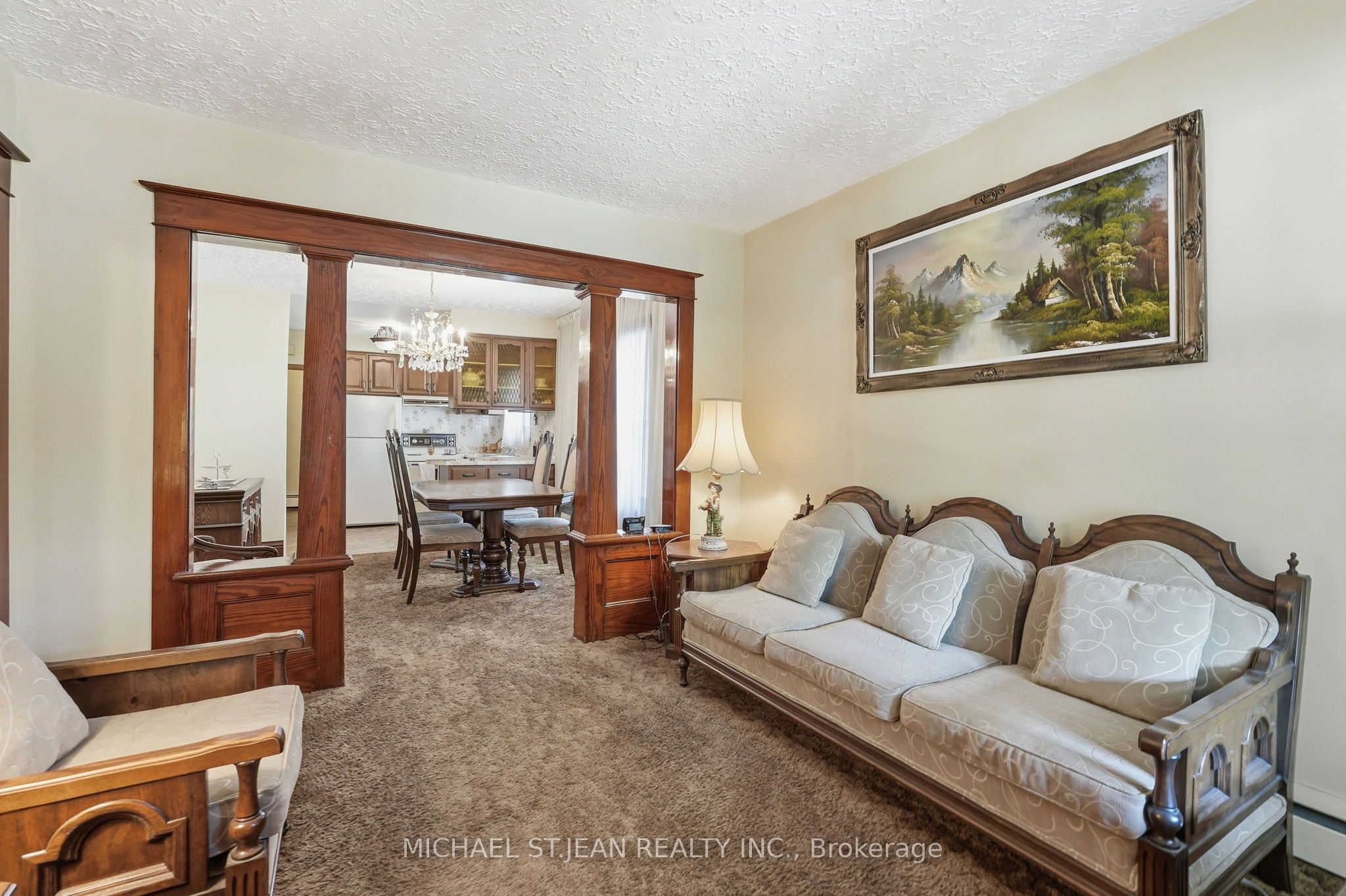 4587 Third Avenue Property Photo 8
