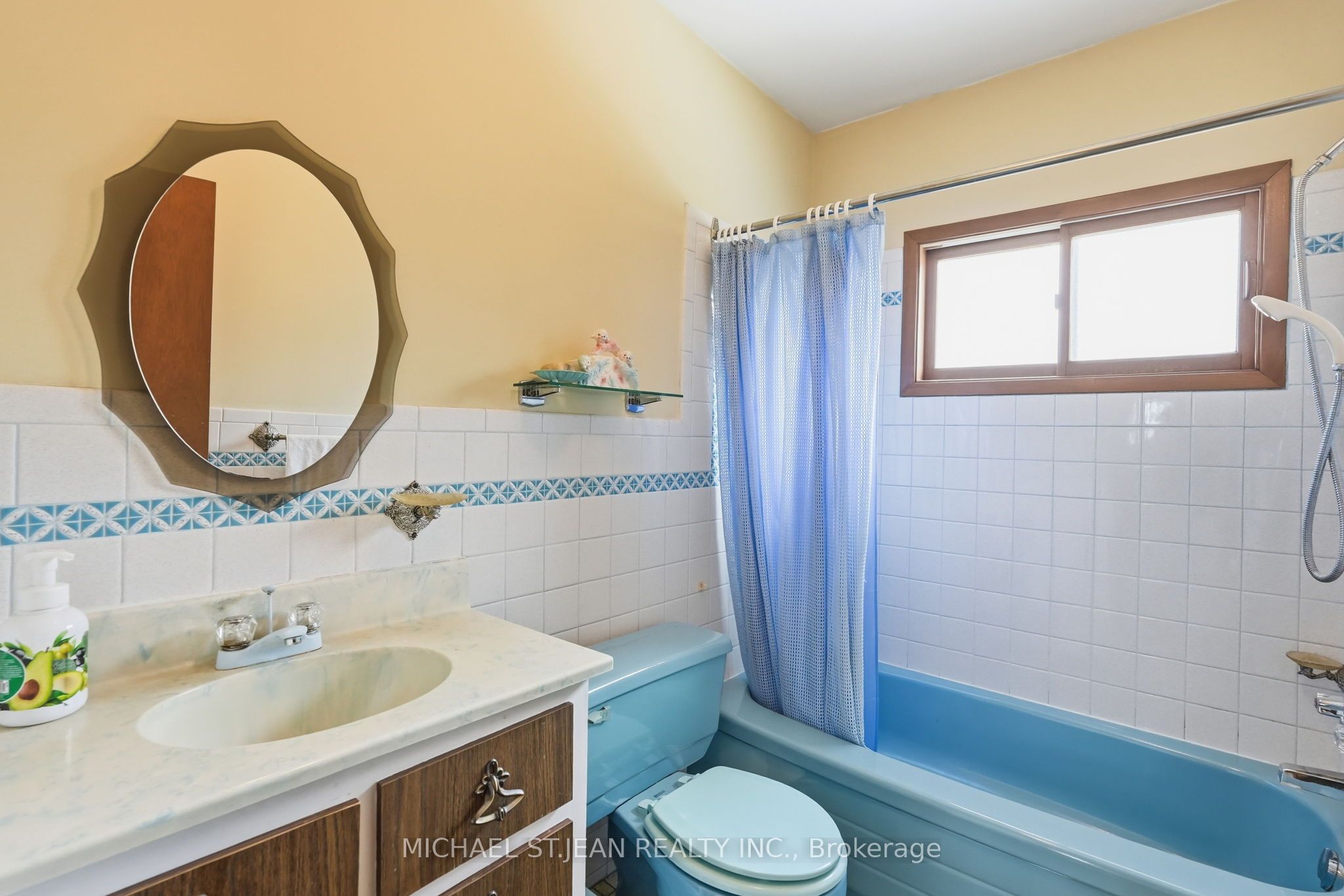 4587 Third Avenue Property Photo 21