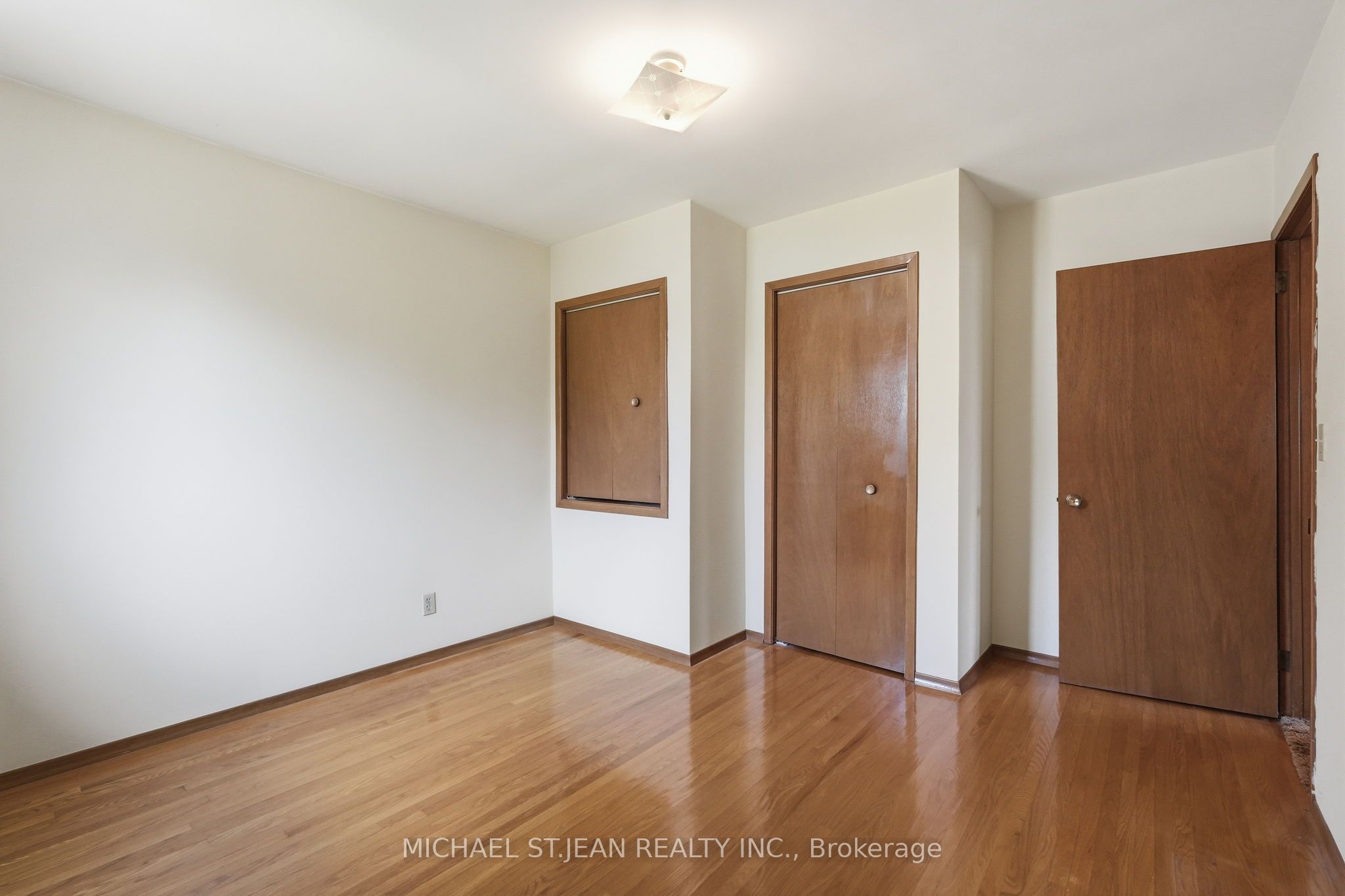 4587 Third Avenue Property Photo 30