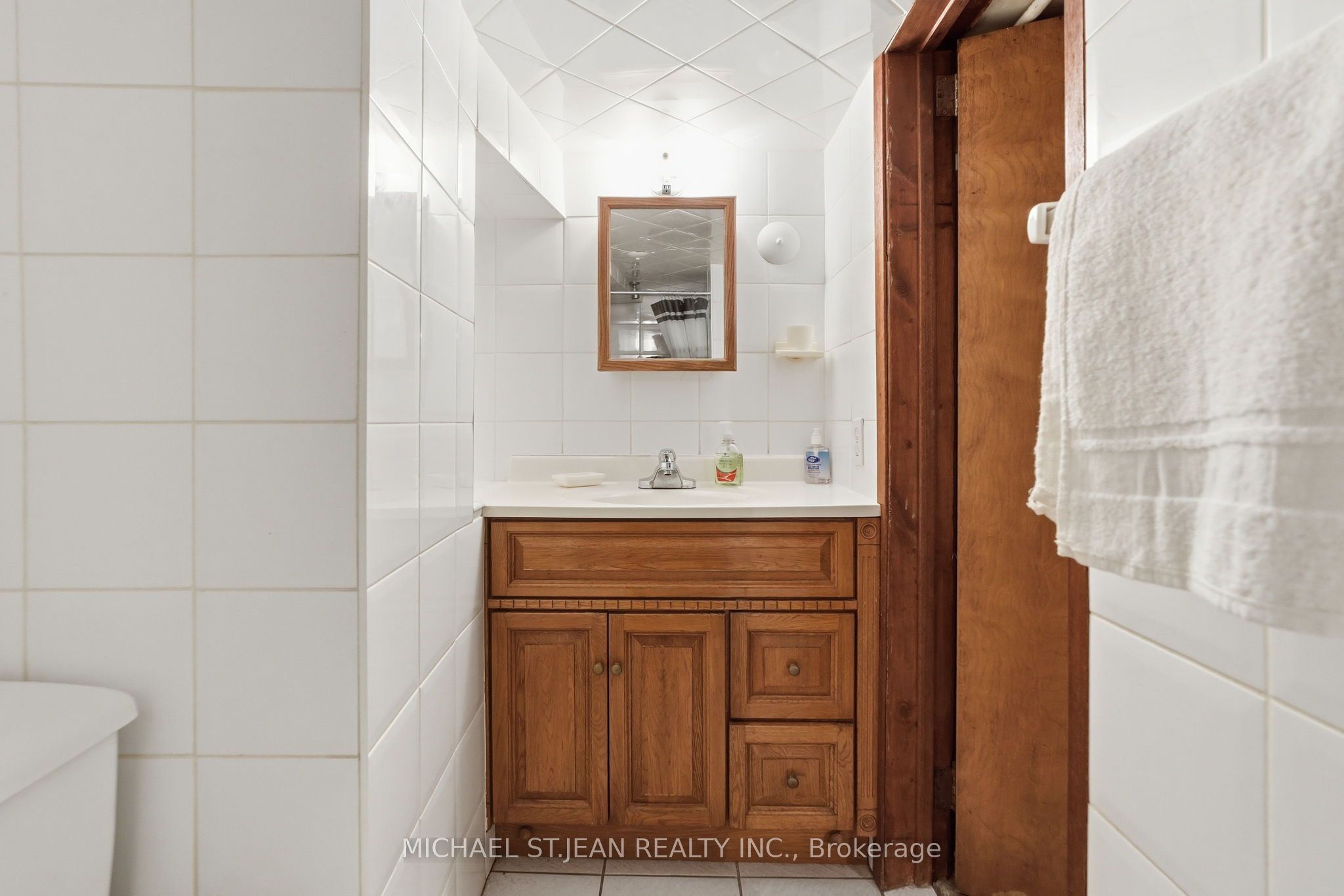 4587 Third Avenue Property Photo 42