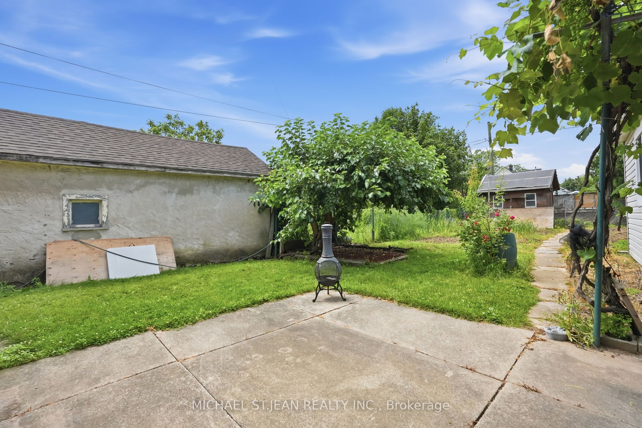 4587 Third Avenue Property Photo 44