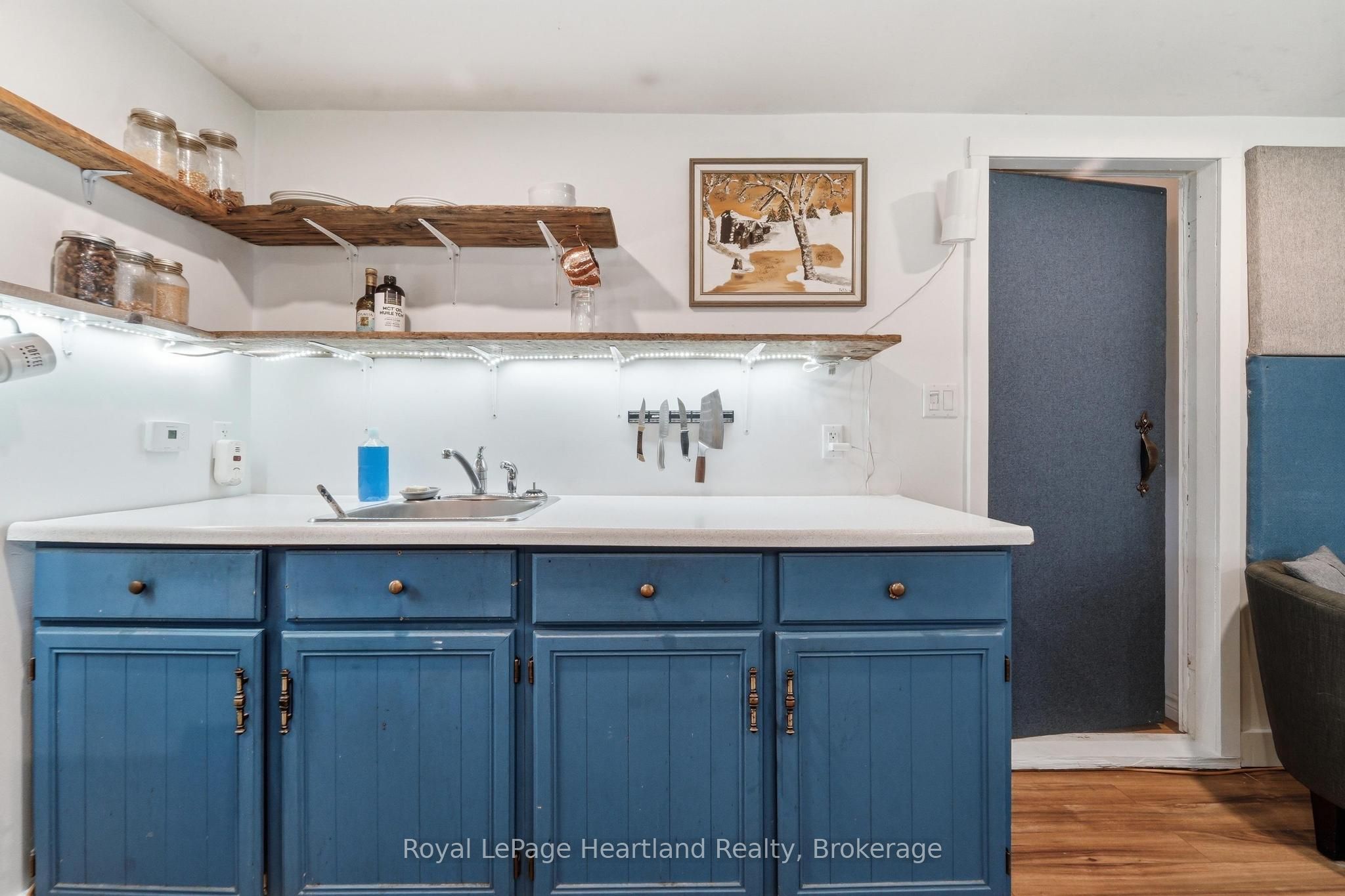 36 Jane Street Property Photo 20