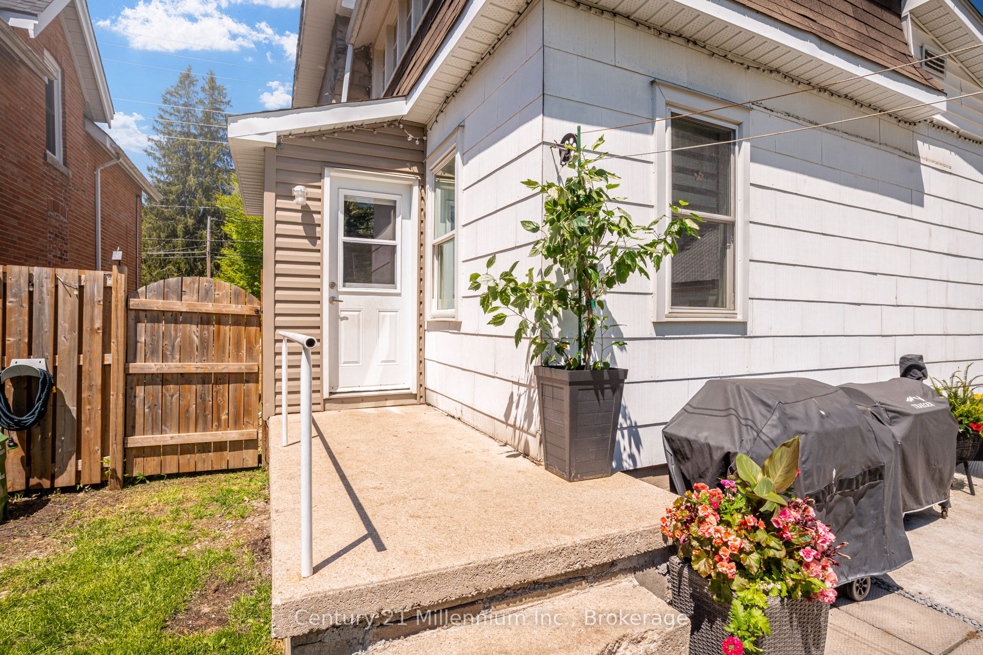 1839 4th Avenue W Property Photo 38