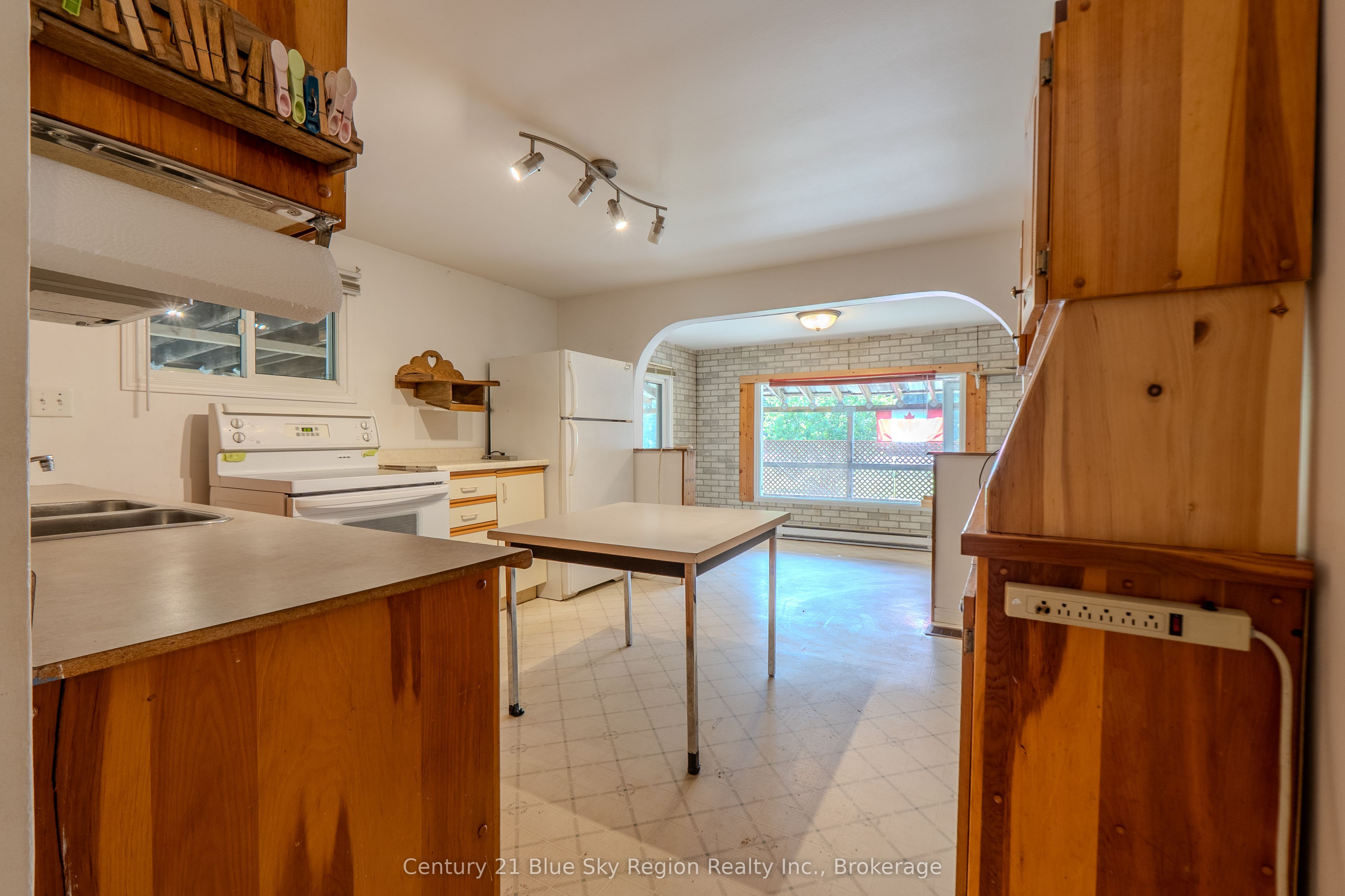 9790 Highway 63 Property Photo 14