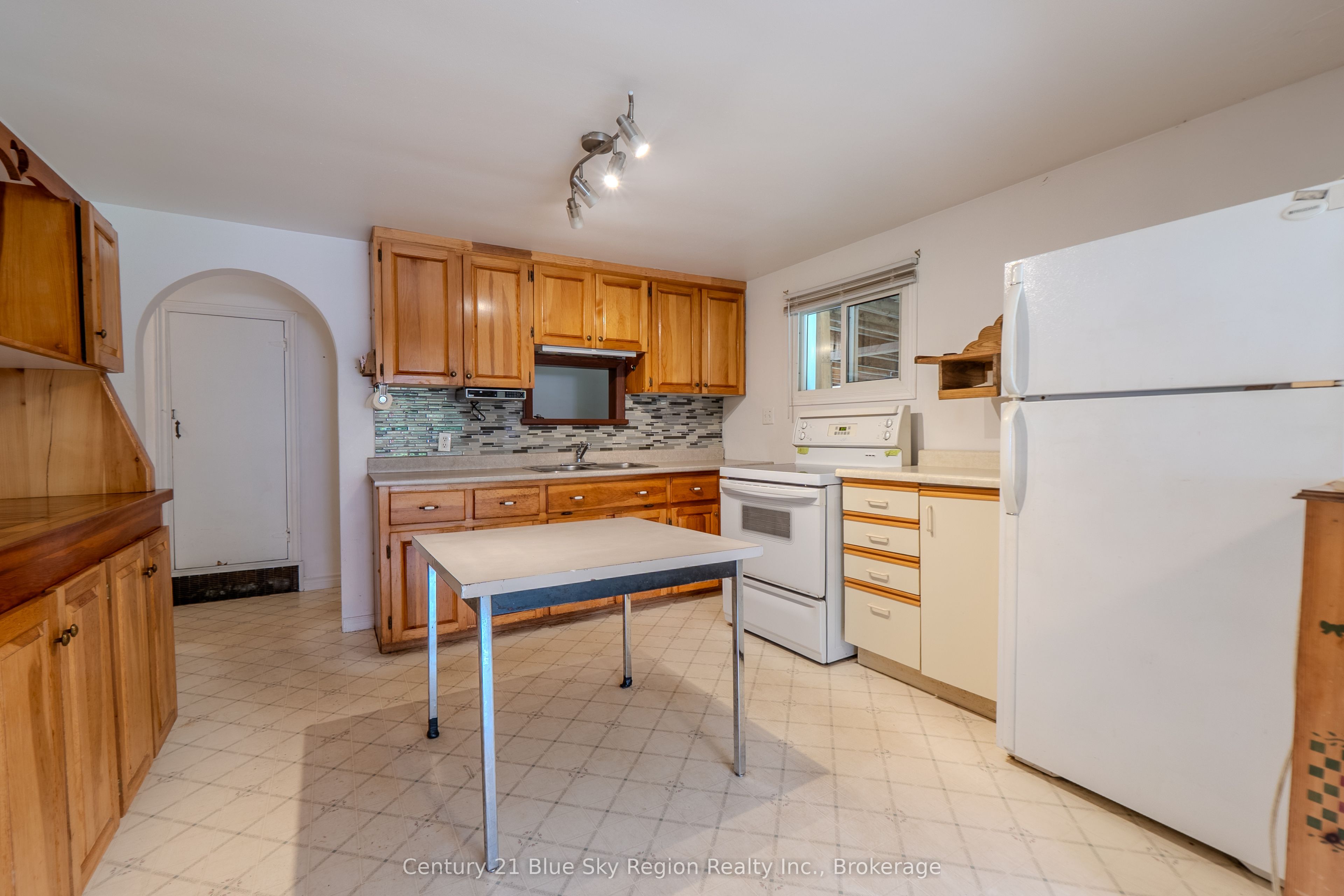 9790 Highway 63 Property Photo 15