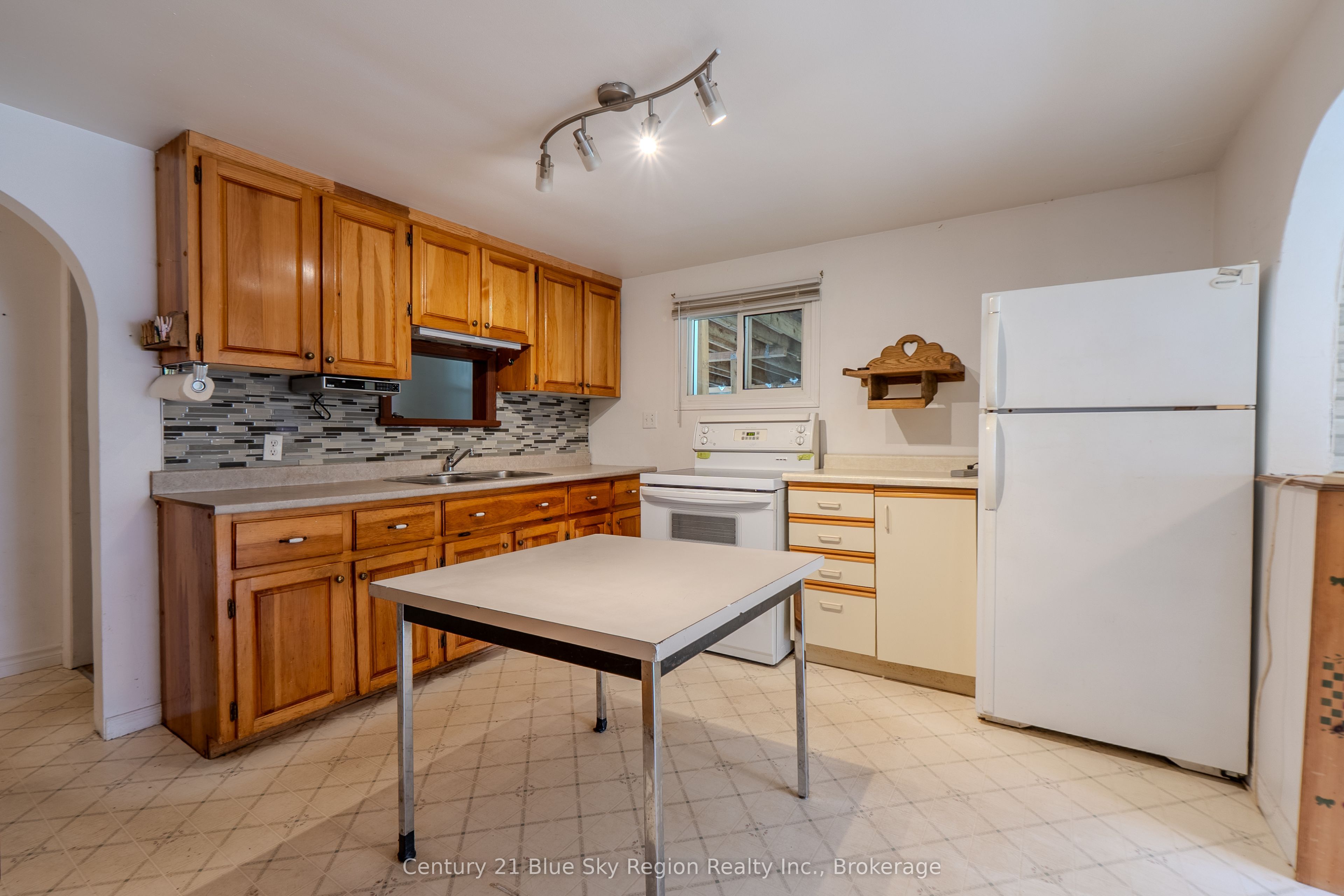 9790 Highway 63 Property Photo 16