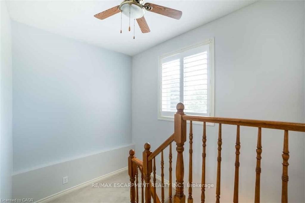 19 Beachgrove Crescent Property Photo 15