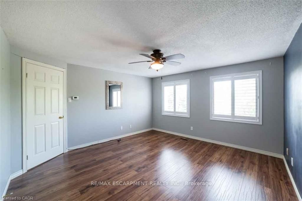 19 Beachgrove Crescent Property Photo 19