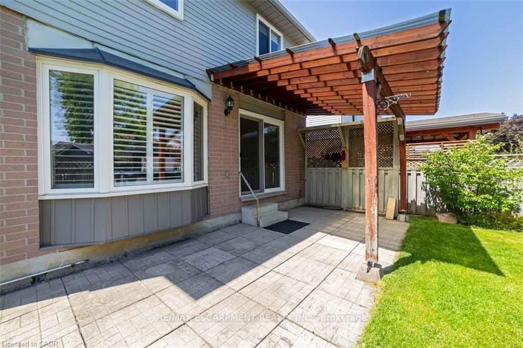 19 Beachgrove Crescent Property Photo 32