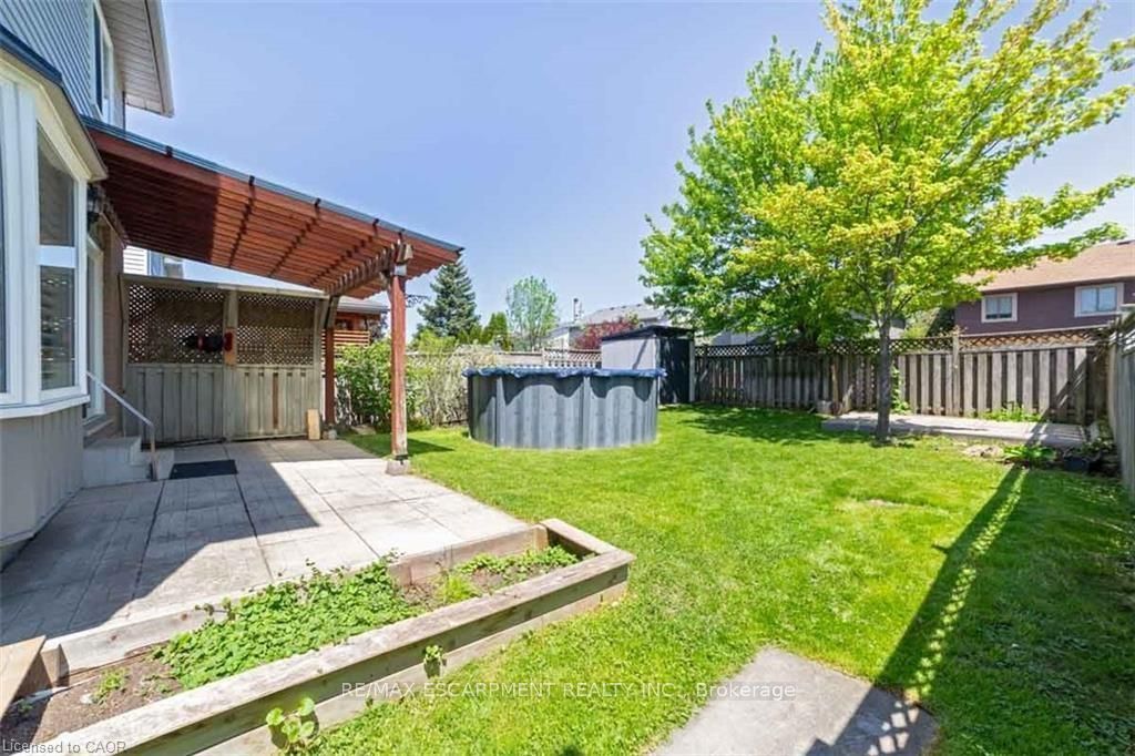 19 Beachgrove Crescent Property Photo 34