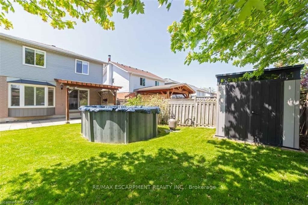 19 Beachgrove Crescent Property Photo 36